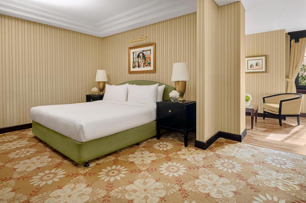 Intercontinental By Ihg Hotel